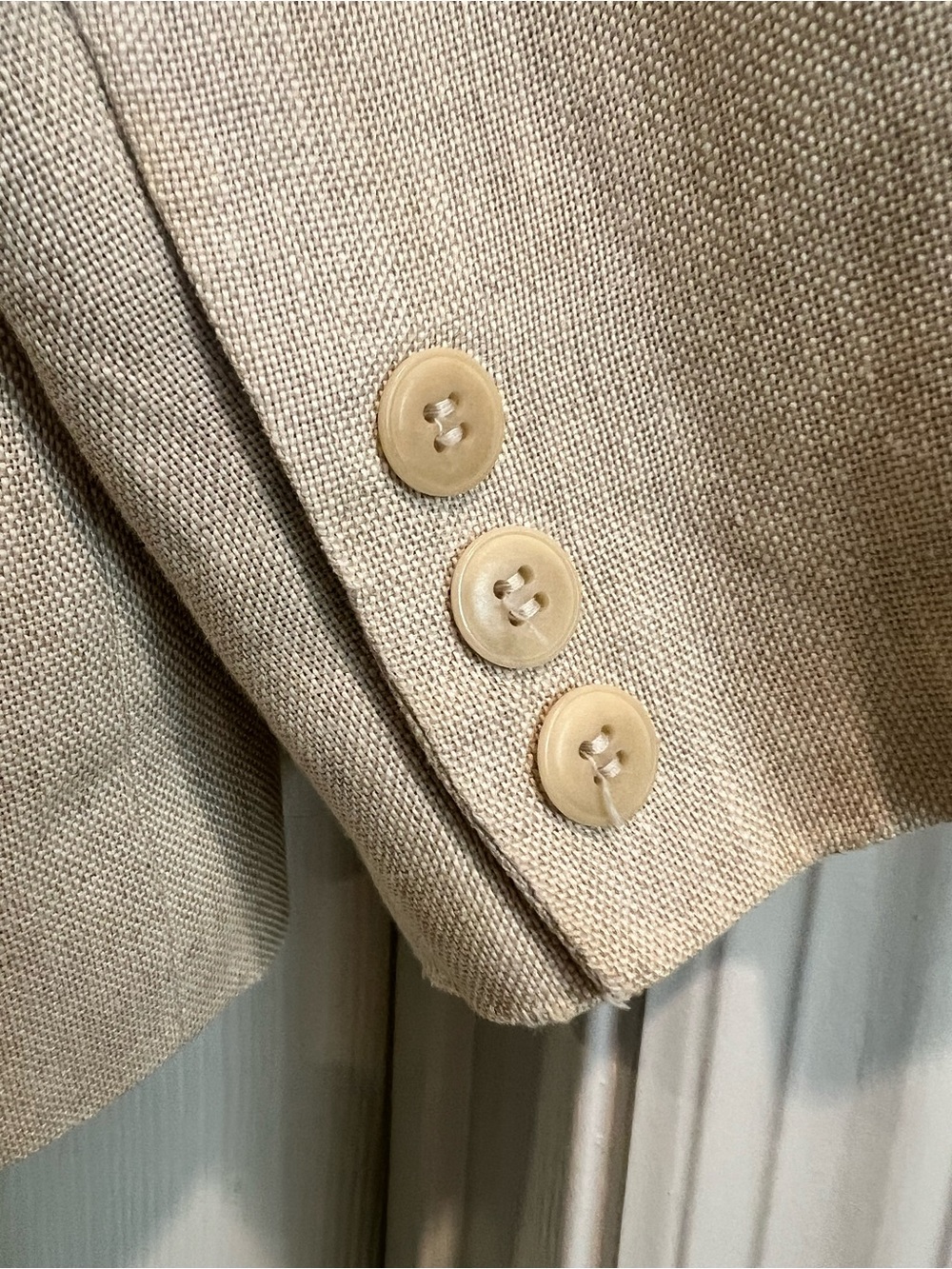 Talbots 100% Linen Blazer Jacket Womens Size 6 Beige Tan Two Button Career Class - Picture 3 of 6